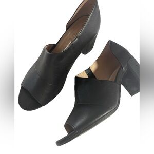 Naturalizer Black Peep-Toe Block Heels size 9